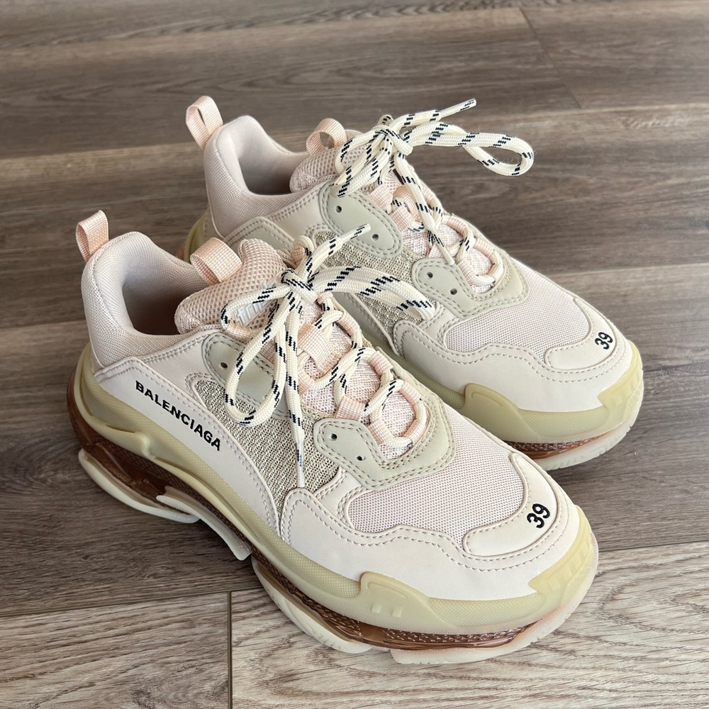 Balenciaga Triple S Sneaker Beige w/ Clear Sole